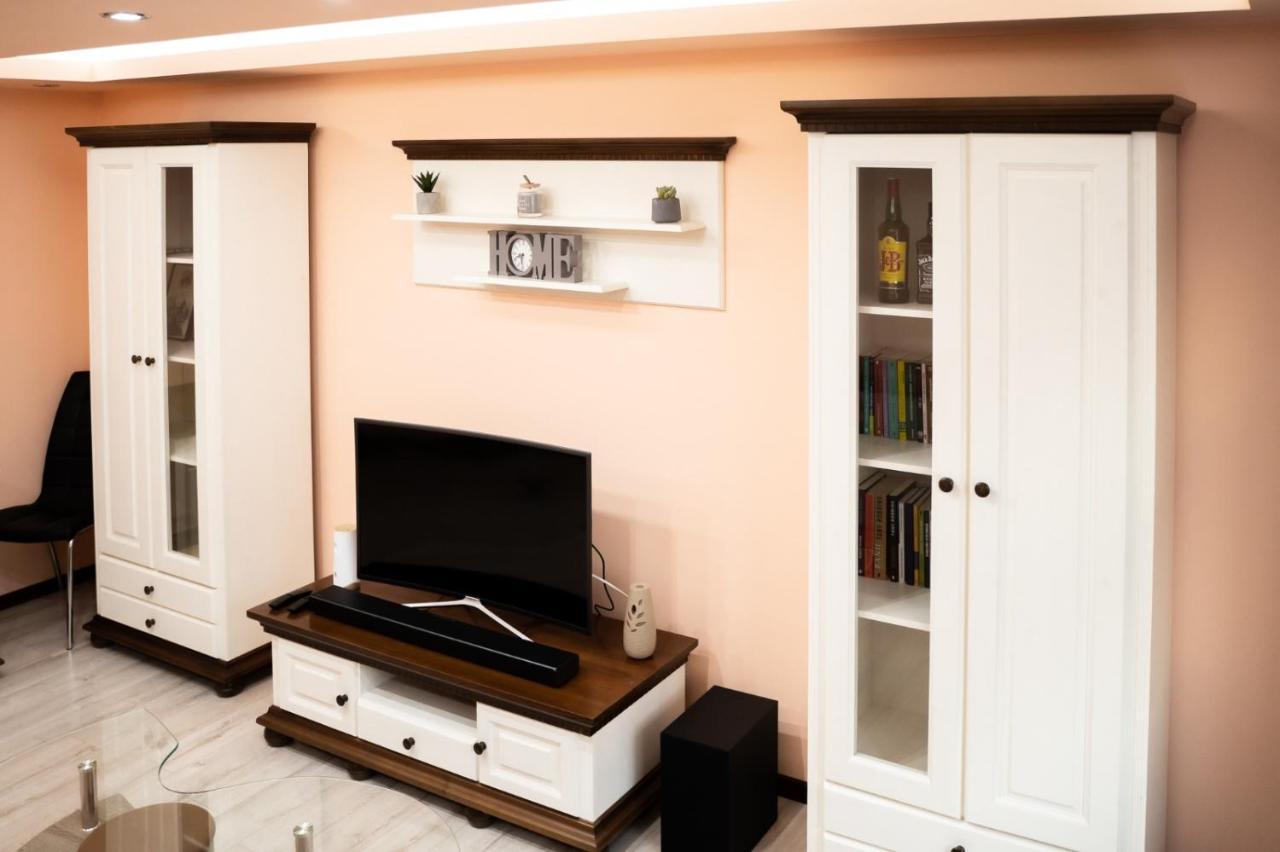Appartement Apartament luxury à Gura Humorului Extérieur photo