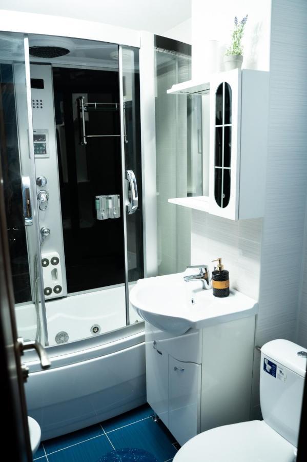Appartement Apartament luxury à Gura Humorului Extérieur photo
