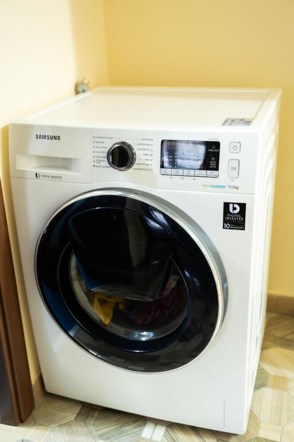 Appartement Apartament luxury à Gura Humorului Extérieur photo