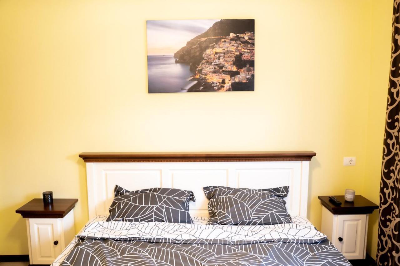 Appartement Apartament luxury à Gura Humorului Extérieur photo