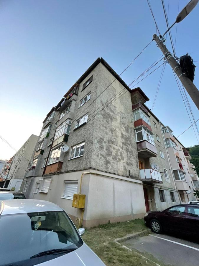 Appartement Apartament luxury à Gura Humorului Extérieur photo